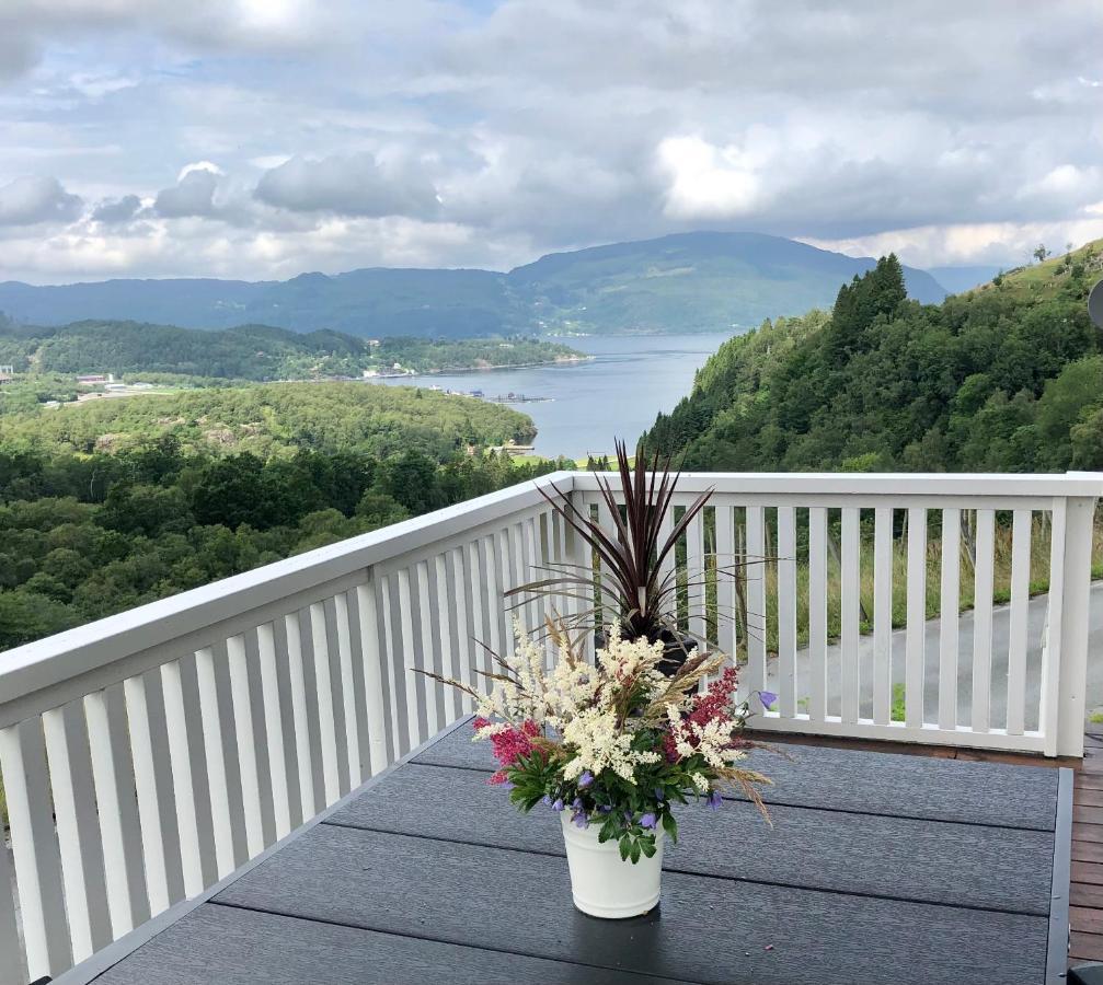 Apartamento Fjord Road Hjelmeland Exterior foto